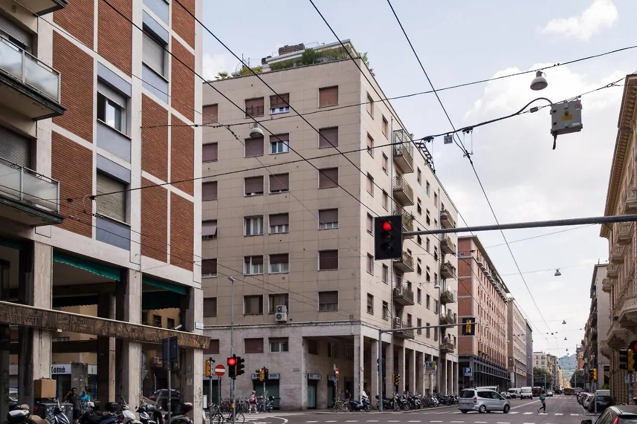 Appartamento Amendola 11 vicino al Museo d'arte moderna Bologna 0*,  Italia
